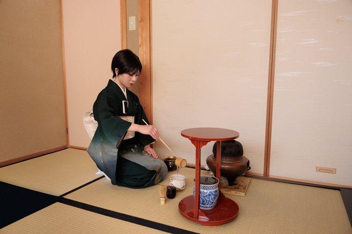 本物の京都茶道：Camの花茶屋