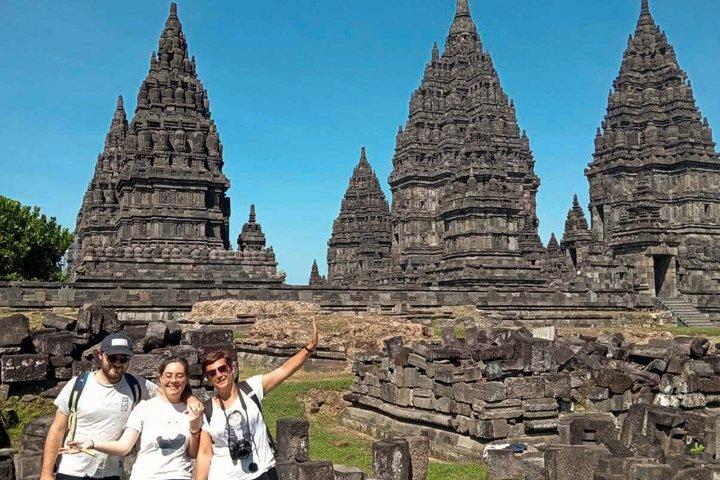 Templi di Borobudur e Prambanan con opzioni di tour flessibili