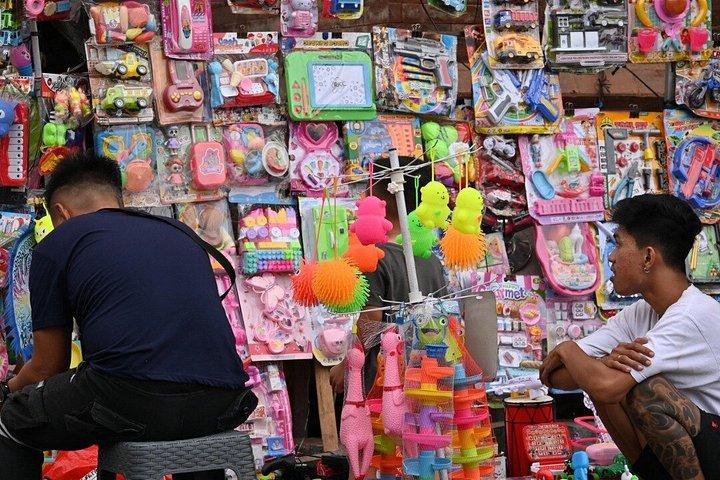 デンパサールプライベートツアーバロンダンスバジュラサンディとローカルマーケット