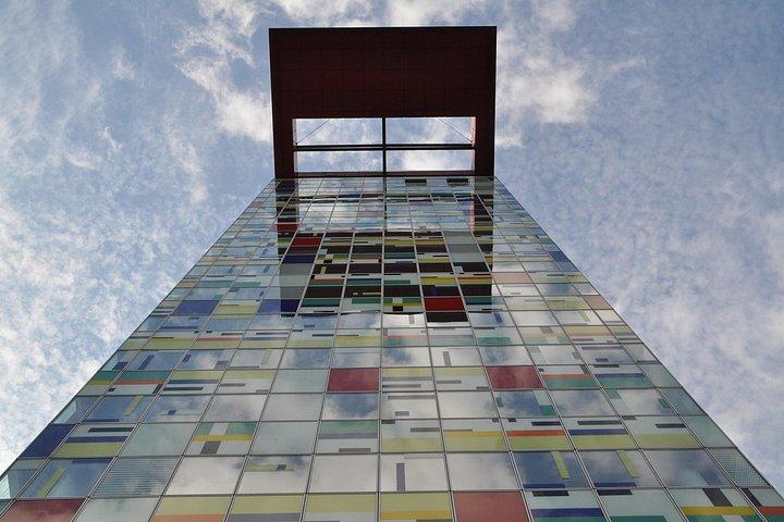 モダンなデュッセルドルフ-アイコニックな建築と風光明媚なウォーターフロントを探索