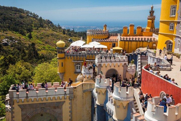 Small-group tour Sintra & Cascais, Half-day - private (max 8)