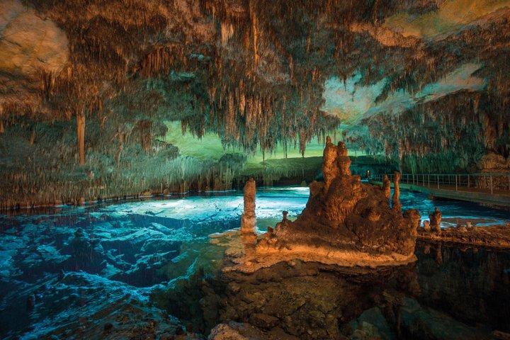 Visita alle Grotte del Drach con servizio di prelievo