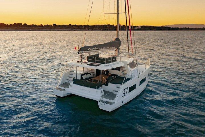 Crucero semi privado por la Riviera de Atenas con barbacoa y comida griega