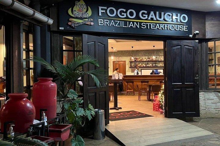 フォゴ・ガウチョ・ブラジリアン・ステーキハウスでのランチまたはディナー体験
