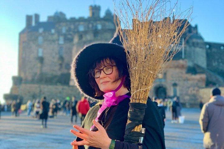 Edimburgo: tour a piedi di streghe e storia infestata