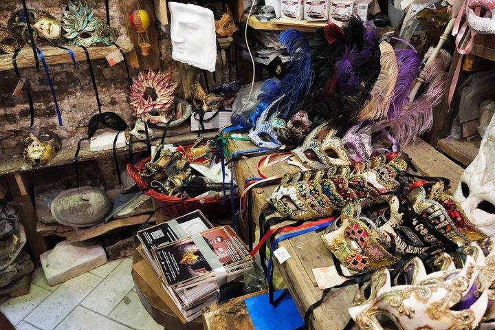 イタリア・ベネチアで「ベネチアンカーニバル」マスク作り教室