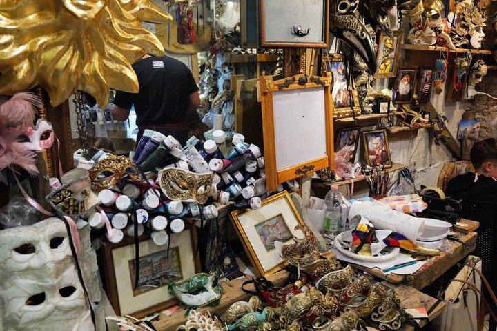 イタリア・ベネチアで「ベネチアンカーニバル」マスク作り教室