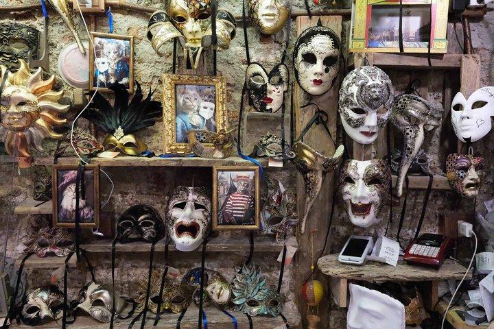 イタリア・ベネチアで「ベネチアンカーニバル」マスク作り教室