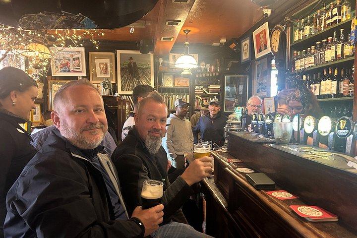 Best pubs by van with top guide Eamon a true Dubliner up to 8 PAX