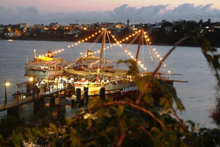 Mombasa : Tamarind Dhow Diner Cruise & Nachtleven