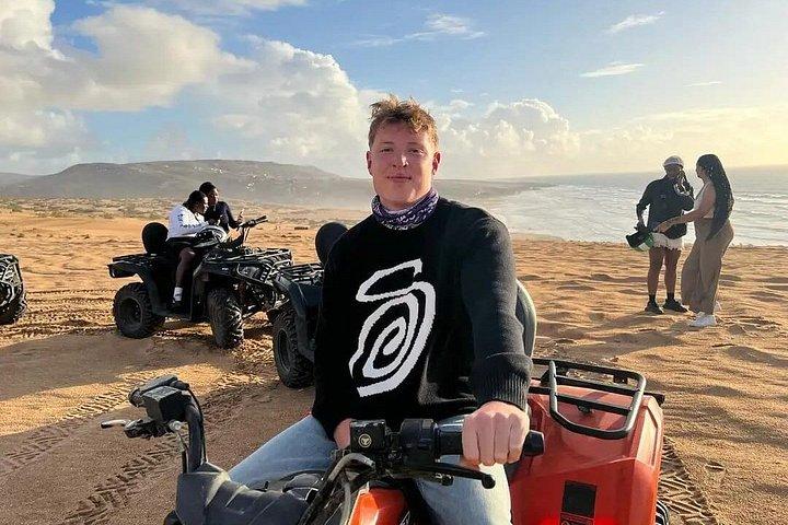 アガディール砂丘クアッドバイクとサンセットラクダ乗りアドベンチャー
