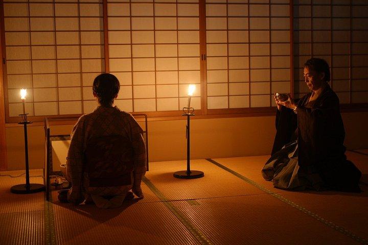 京都の民宿で貸切茶会