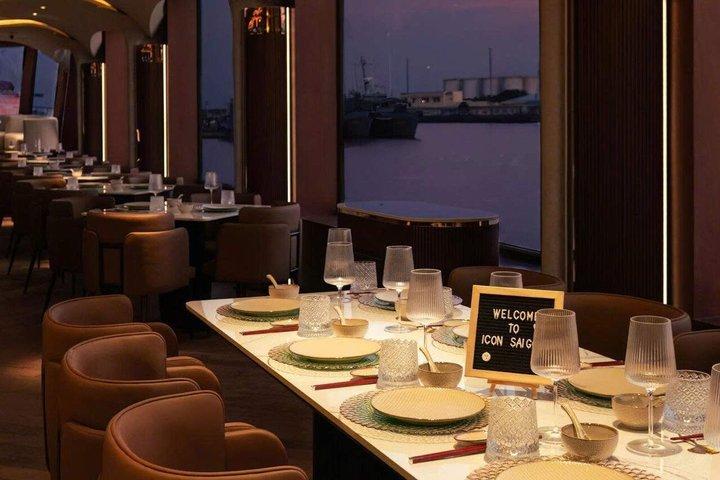 Ho Chi Minh City Saigon River Diner Cruise met live muziek & pick-up