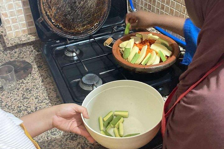 市場見学付き本格モロッコ料理教室
