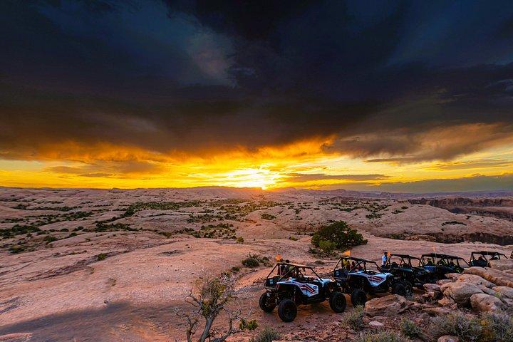 BEST! モアブ＋恐竜トラックで地獄の復讐 Uドライブ4X4ツアー！