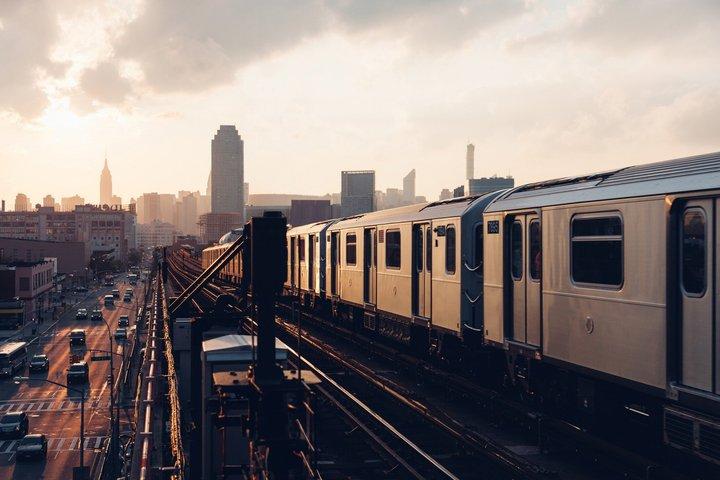 Tour dei contrasti oltre New York