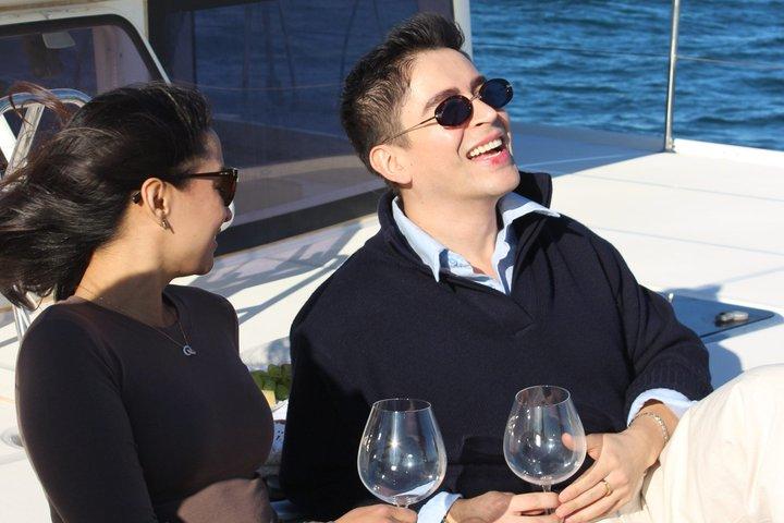 Barcelona Catamaran Seglingstur med drycker och snacks