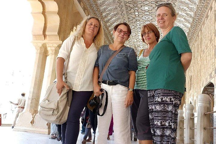 Full Day Jaipur Sightseeing Tour i privat bil med guide