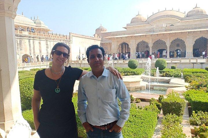 Full Day Jaipur Sightseeing Tour i privat bil med guide
