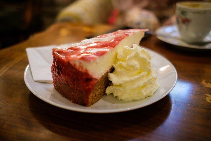 ウィーン初日ツアー：コーヒーハウス、ストリートフード＆ローカルのヒント
