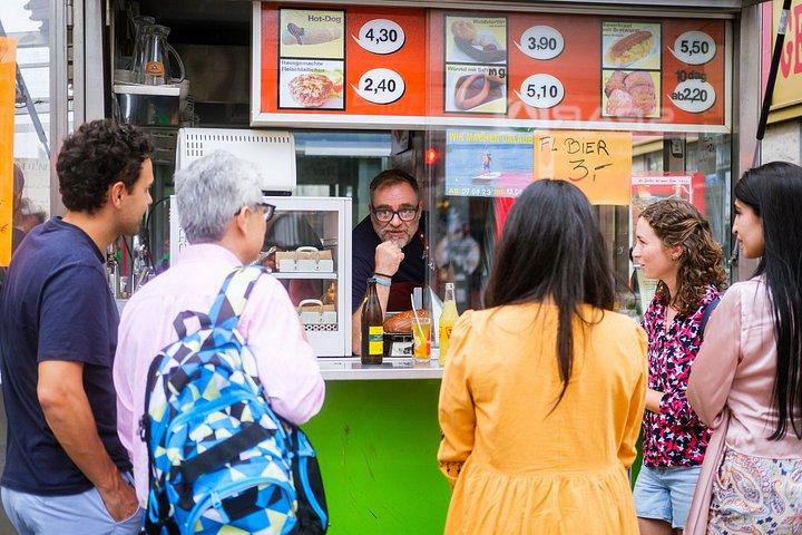 ウィーン初日ツアー：コーヒーハウス、ストリートフード＆ローカルのヒント