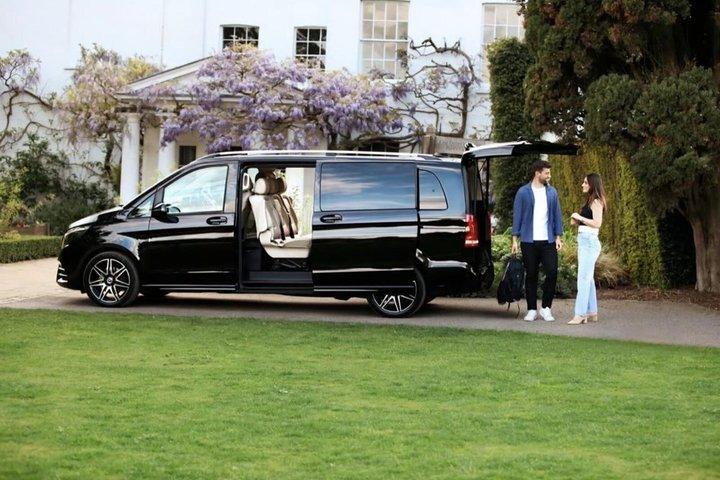 Transfert privé Aéroport Nice Saint Tropez Chauffeur Service