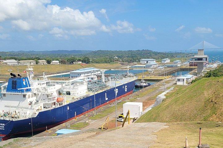 Unique Panama Canal & City Tour