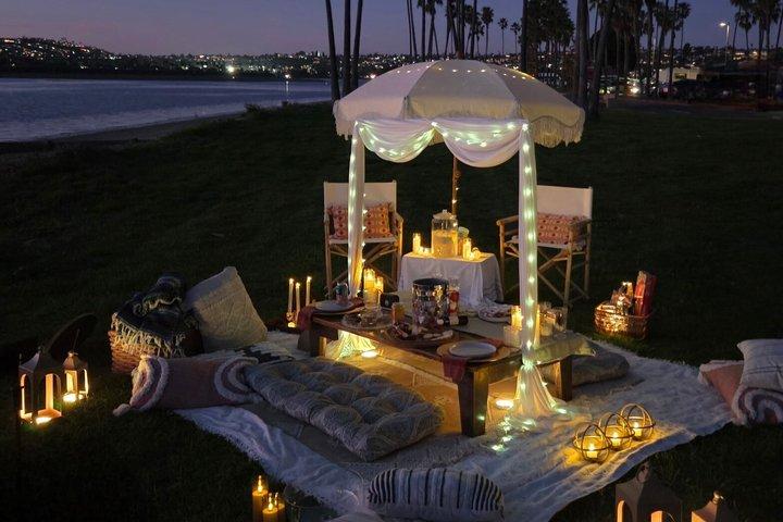 San Diego Paint and Sip Picnic Experience