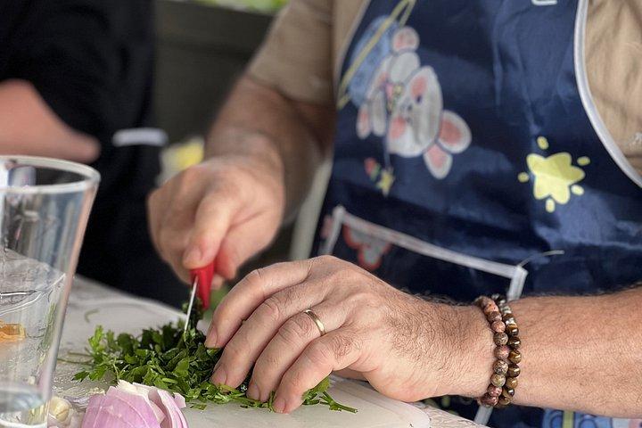 モロッコの伝統的なタジン料理などを学ぶ料理教室