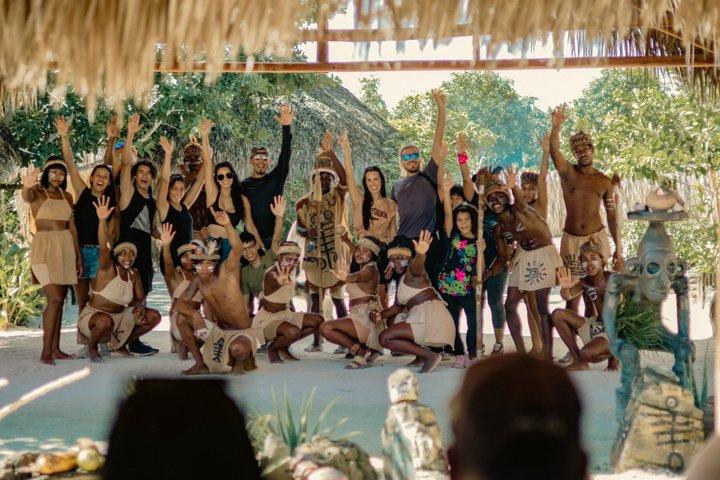 Punta Cana : Buggies, Zipline, Horses & Cenote Swim Combo