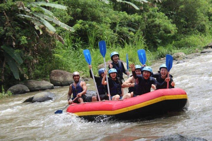 Kuber ATV Ubud Bali con tunnel e cascata