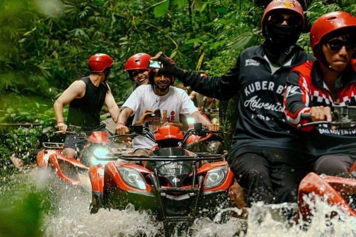 Kuber ATV Ubud Bali con tunnel e cascata