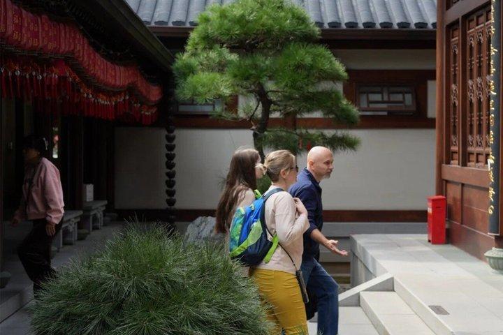 上海玉仏寺とローカルフードツアー