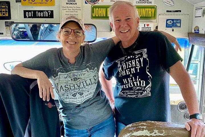 Nashville Redneck Comedy Bus Tour Commedia e visite turistiche