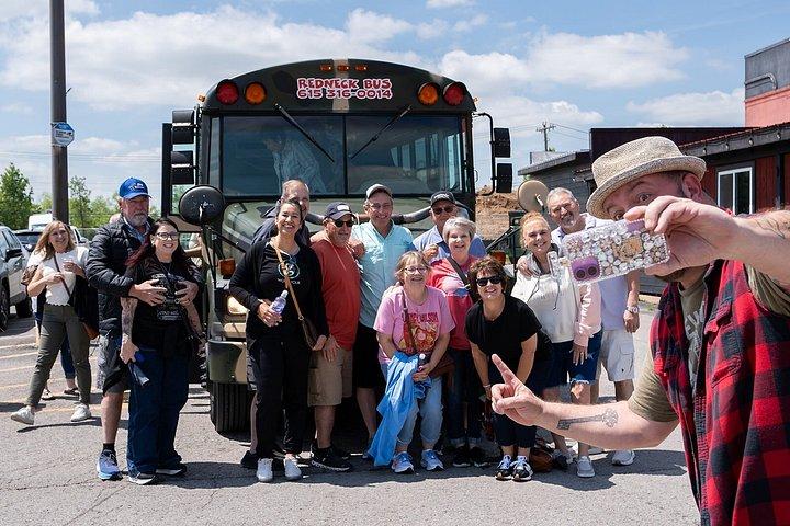 Nashville Redneck Comedy Bus Tour Commedia e visite turistiche