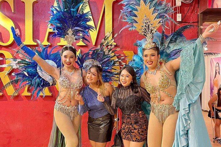 チェンマイ市内送迎付きサイアムドラゴンキャバレーショーチケット