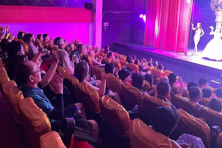 チェンマイ市内送迎付きサイアムドラゴンキャバレーショーチケット