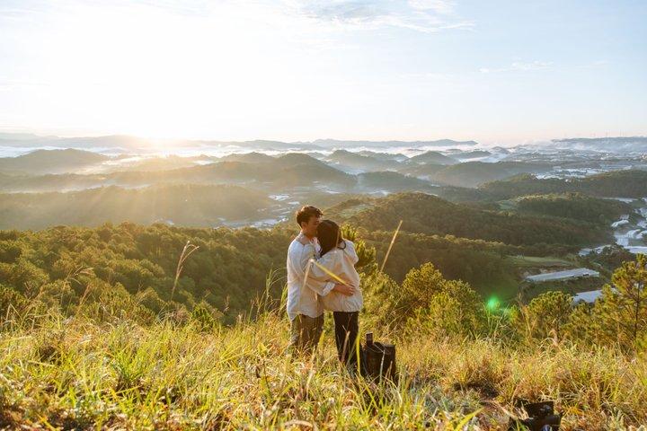 NCCDALAT: Cloud Hunting Sunrise Hike - Small Group, Video, Pickup