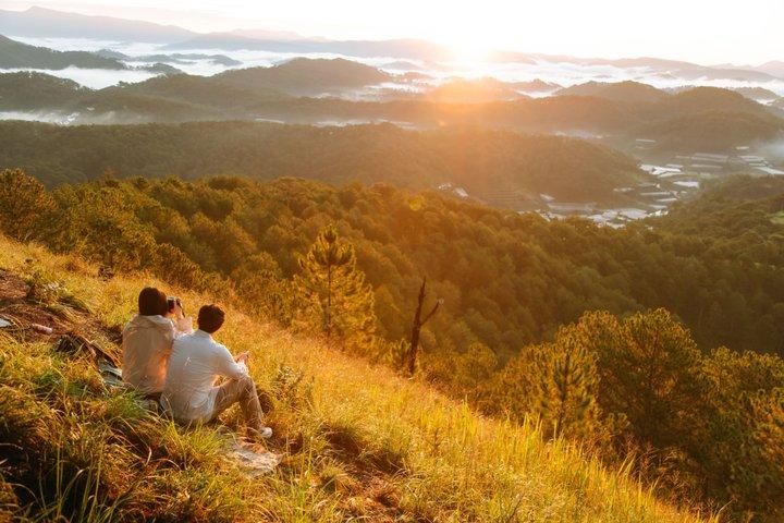 Nccdalat : Cloud Hunting Sunrise Hike, Ritiro auto e colazione