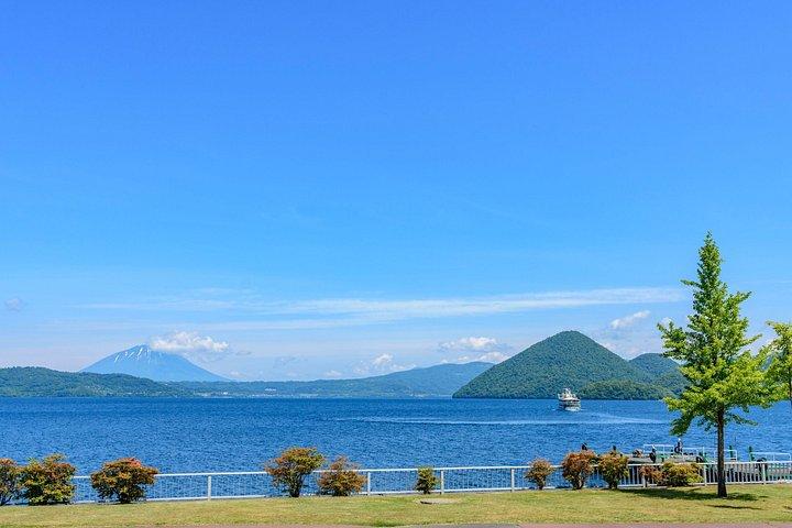 札幌発 登別・洞爺湖・ニセコ満喫一日ツアー