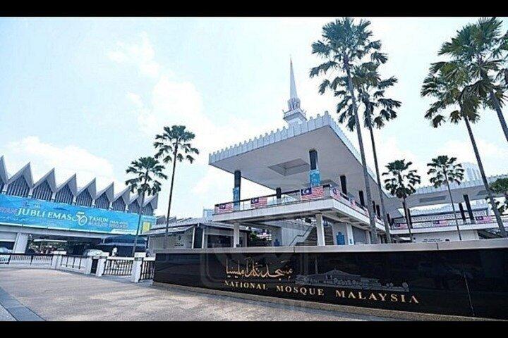 Discover Kuala Lumpur Full Day City Highlights Tour