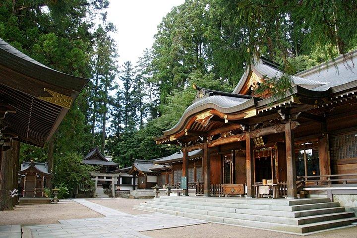 名古屋発高山・白川郷日帰りツアー