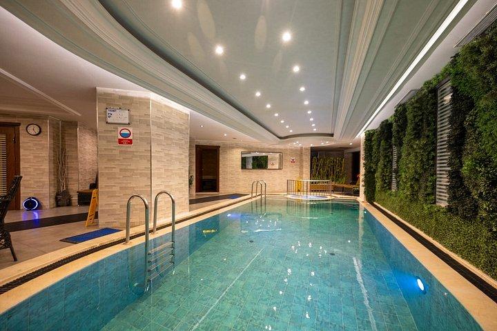 Privat turkiskt bad, massage, pool och bastu