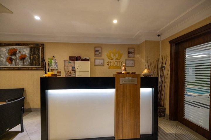 Privat turkiskt bad, massage, pool och bastu