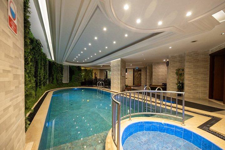Privat turkiskt bad, massage, pool och bastu