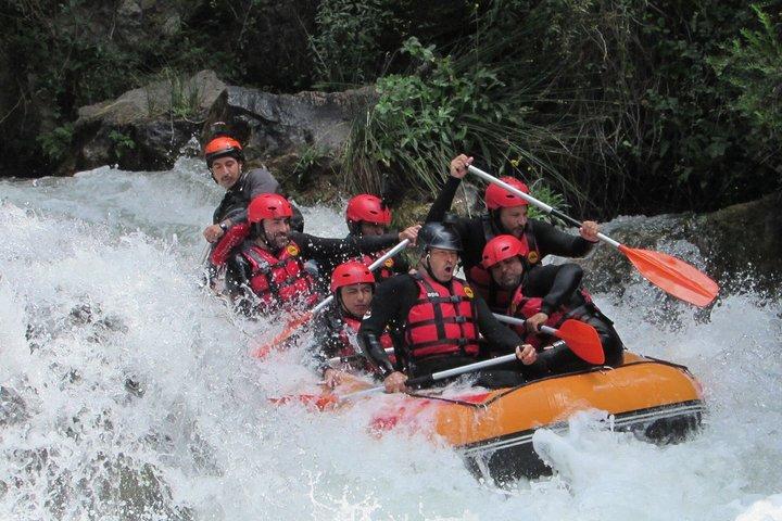 Desde Valencia : Piscinas Termales Montanejos con Senderismo o Rafting