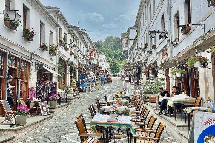 Blue Eye e Gjirokaster, passeio de meio dia com comida e bebidas