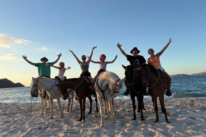 Balade à cheval sur la plage de Conchal - Visite guidée d'1h30