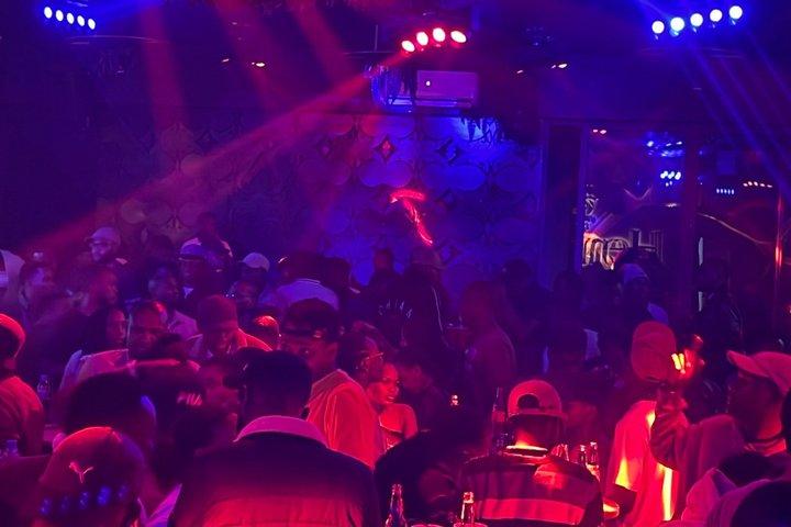 Arusha bei Nacht erkunden