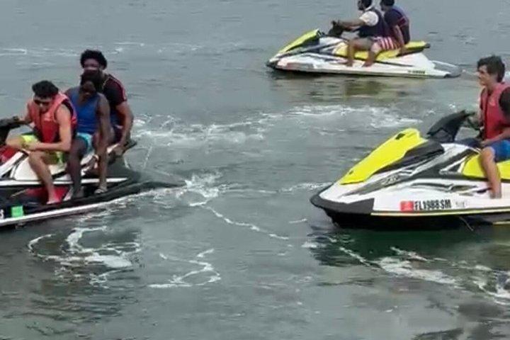 Hoteller i nærheden af Jet Ski Rental Miami Ride in Byscayne Bay and Skyline View